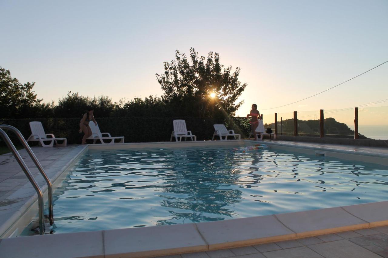 Bed and Breakfast Antico Casale à Gioiosa Marea Extérieur photo