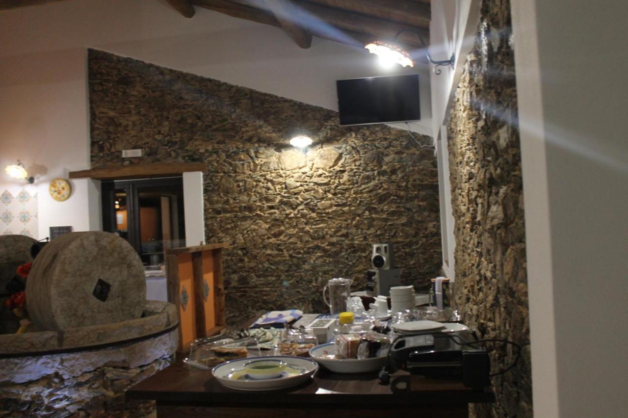 Bed and Breakfast Antico Casale à Gioiosa Marea Extérieur photo