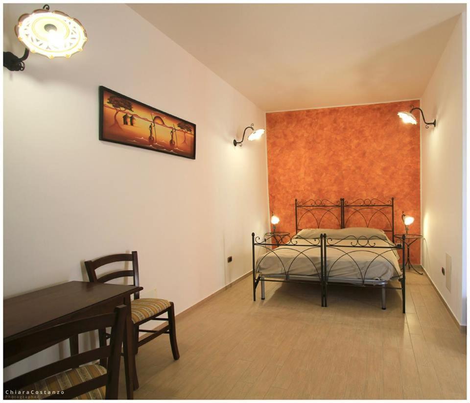 Bed and Breakfast Antico Casale à Gioiosa Marea Extérieur photo